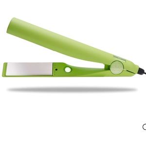 TYME Iron Pro: Limelight curling iron/straightener